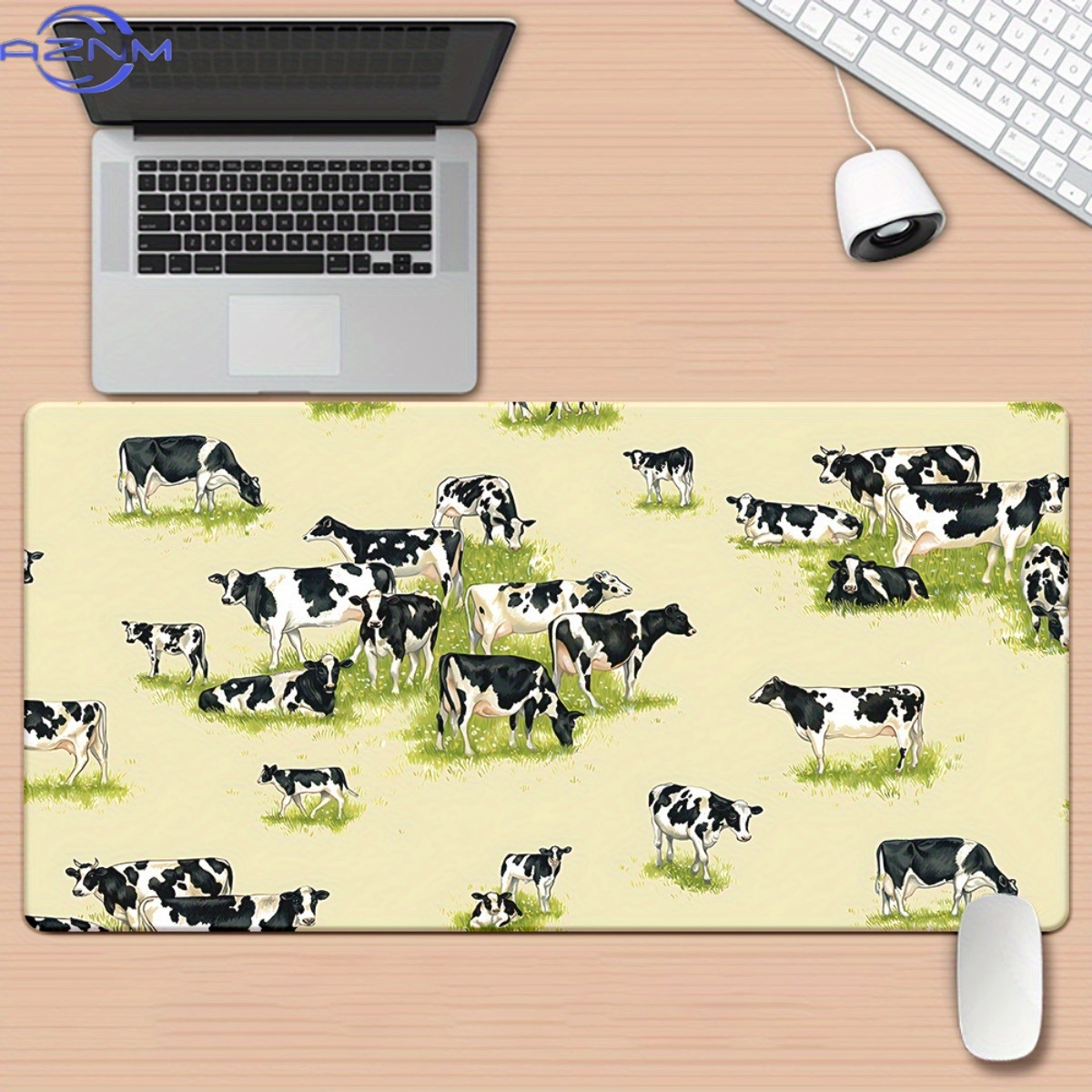 Cow Mat Rubber - Um tapete de mesa XXL com
